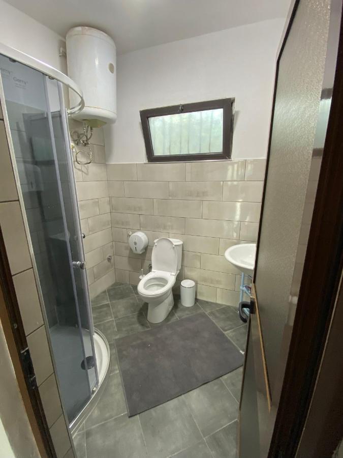 Rupa Guest House Camping Szkodra Zewnętrze zdjęcie